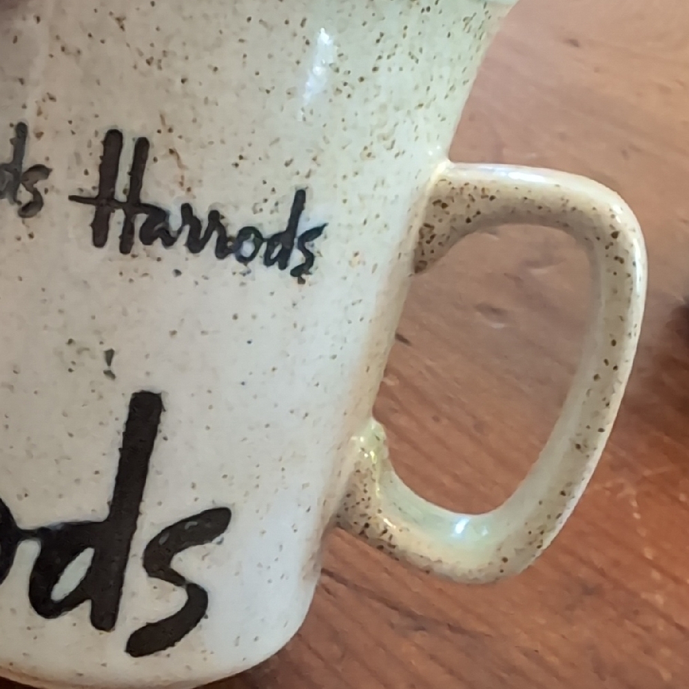 Harrods 'Way In' Vintage Mod Mugs - Picture 5 of 6